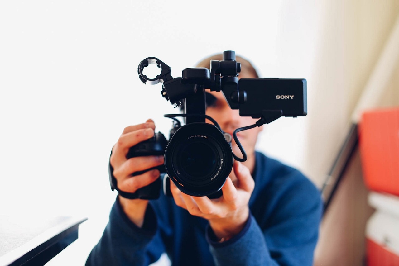 5 Tips to Consider When Hiring The Right Event Videographer 